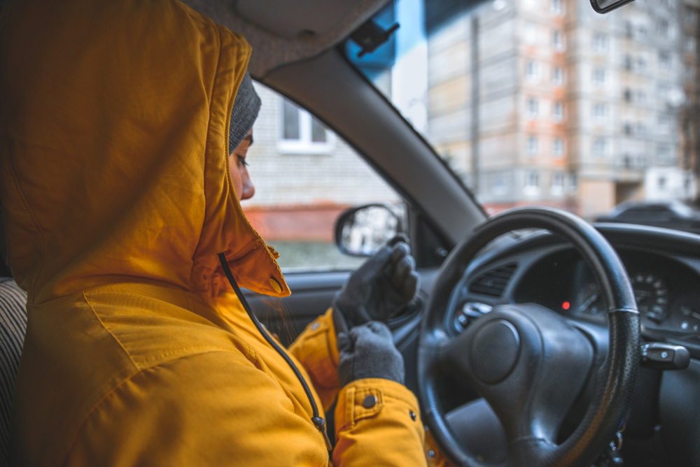 Study Reveals Why You Should Remove Your Winter Coat Before Driving