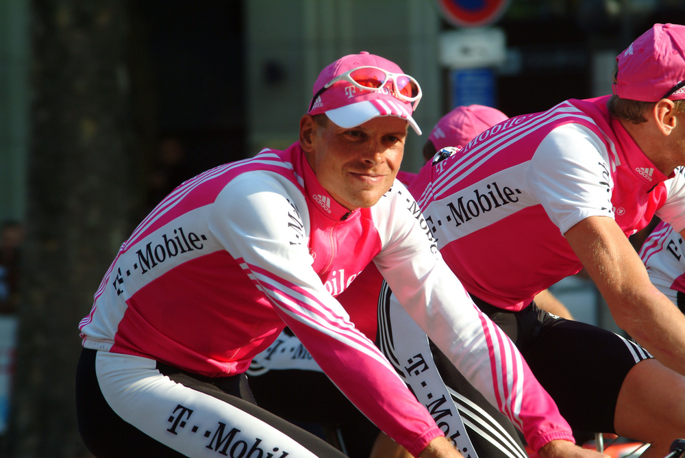 Former Tour de France winner finaly admits to doping: A new documentary reveals all
