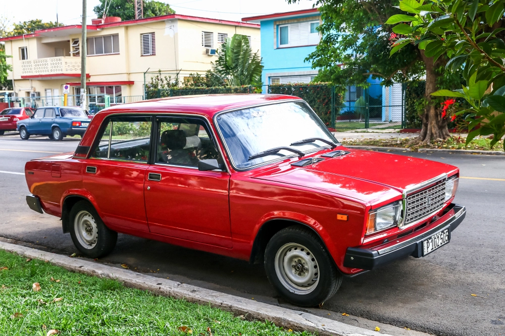 Soviet-Era Cars Dominate Russia’s Used Market as Poverty Rises