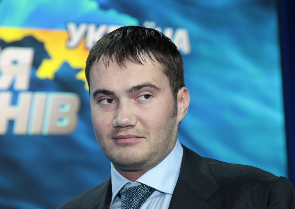Former Ukrainian President’s Son Profits from Coal Sales in Occupied Ukrainian Territories