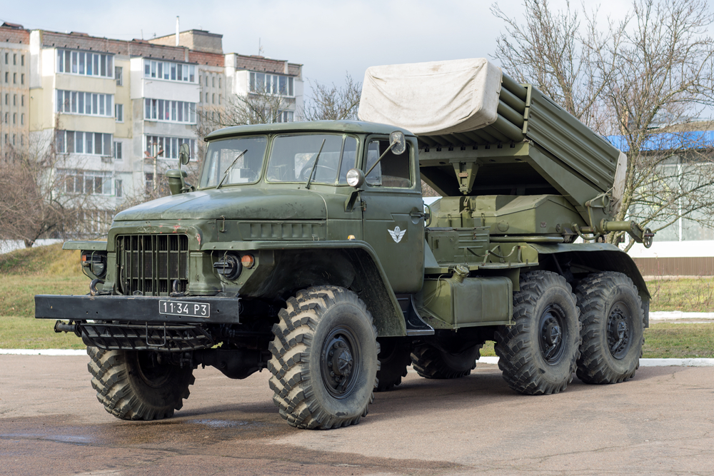 Depleted Artillery Forces Russia to Rely on Cold War Era Weapons