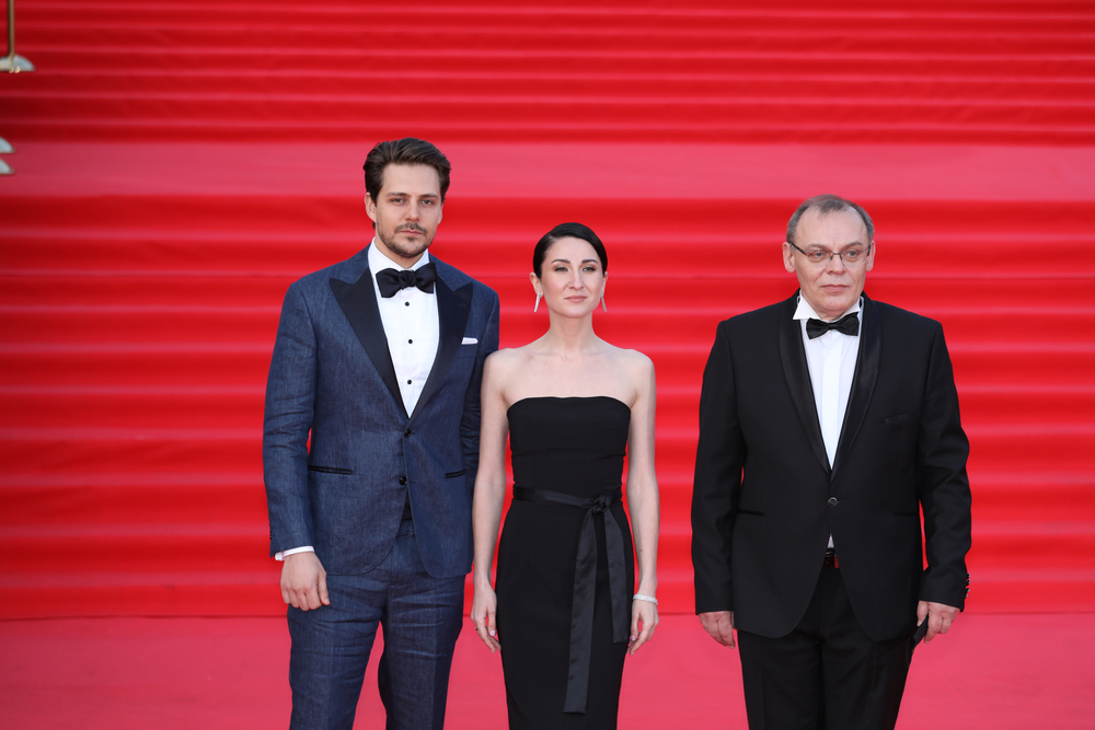 HBO Ousts Pro-Kremlin Actor Milos Bikovic from ‘The White Lotus’