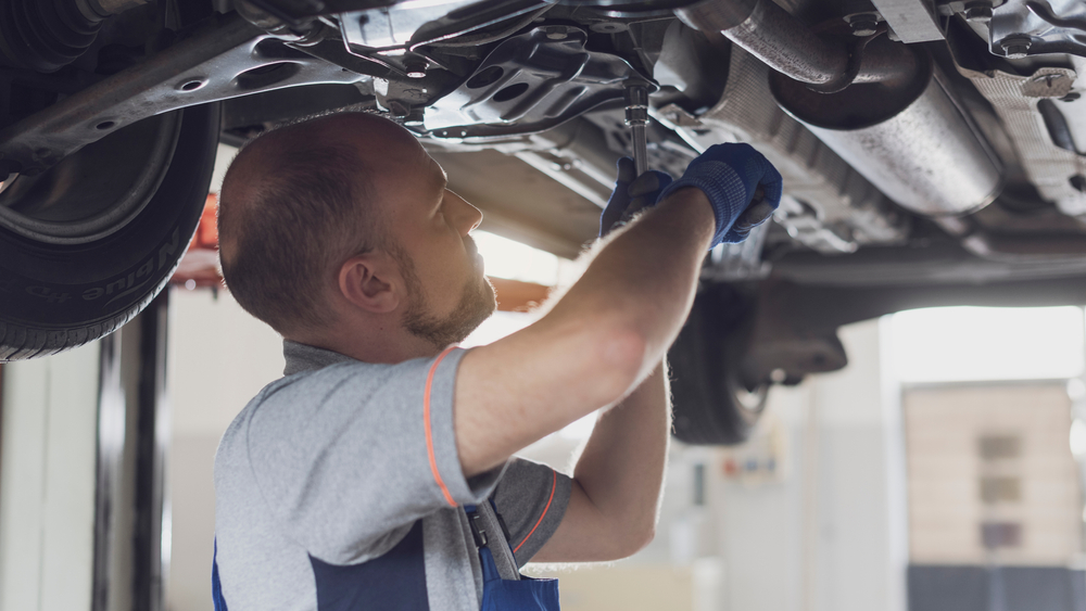 Mechanic Exposes Industry’s Dirty Tricks Against Motorists