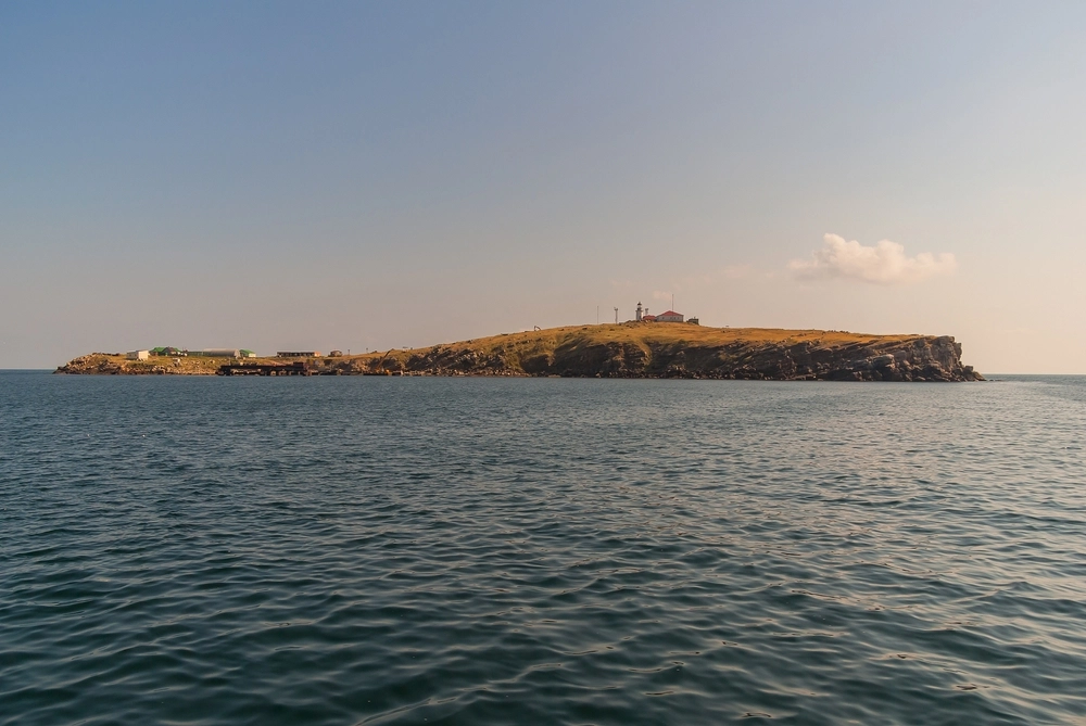 Ukraine Battles for Key Gas Platforms After Driving Russians From Snake Island