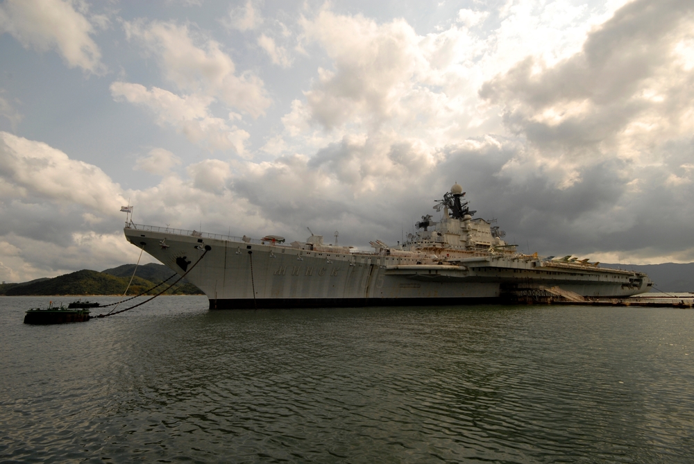 Fire Ravages Decommissioned Soviet Aircraft Carrier “Minsk” in China