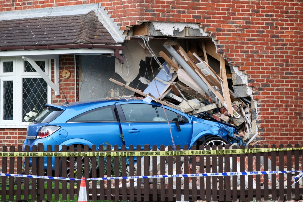 Woman Crashes into Building She Believed Was Israeli School