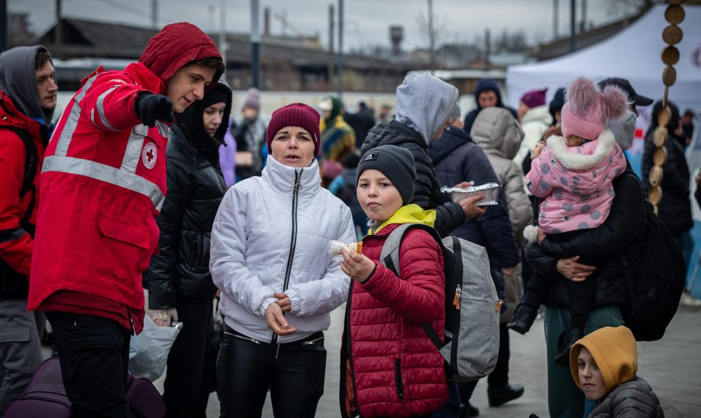 Three Red Cross Workers Injured in Russian Attack on Kramatorsk