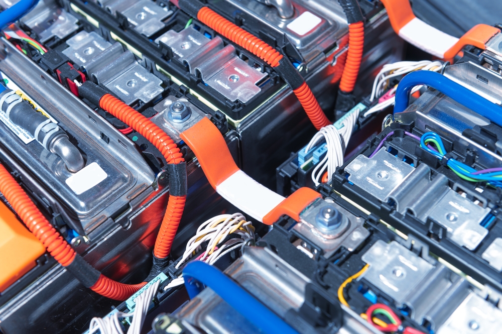 New EV Battery Promises 1,200-Mile Range but Requires Fuel-Style Fill-Ups