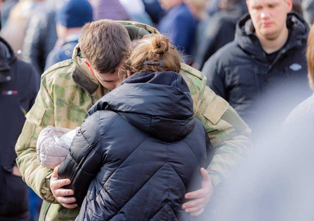 Russian War Correspondent Accuses Ukrainian Soldiers of Disguising as Civilians