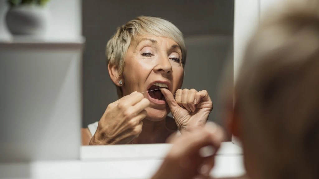 Flossing May Lower Risk of Stroke and Heart Rhythm Disorders