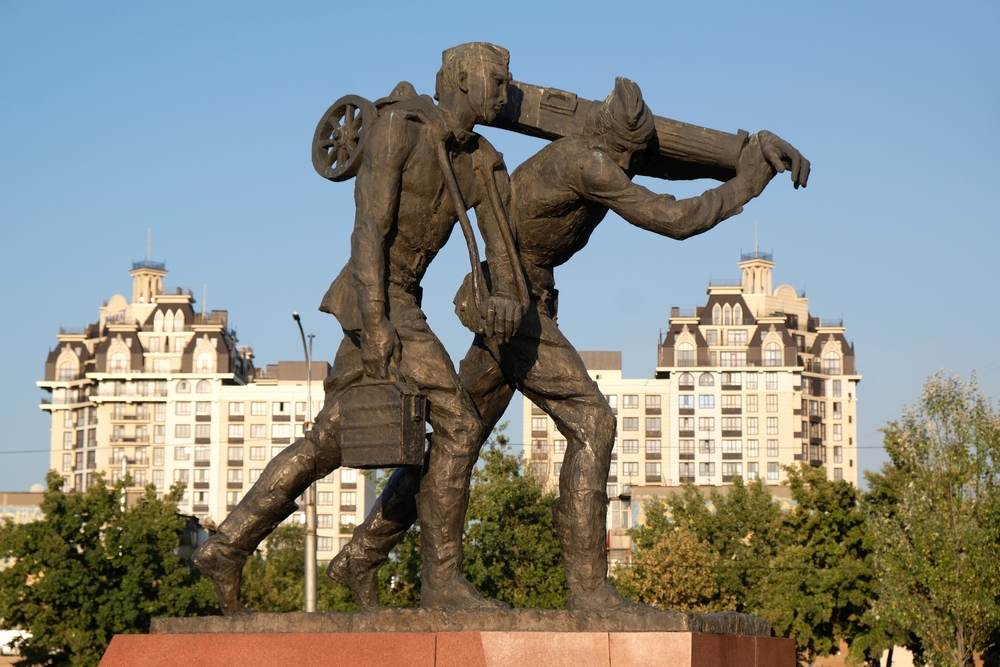 Russia Spends Millions on Memorials for Soldiers Killed in Ukraine