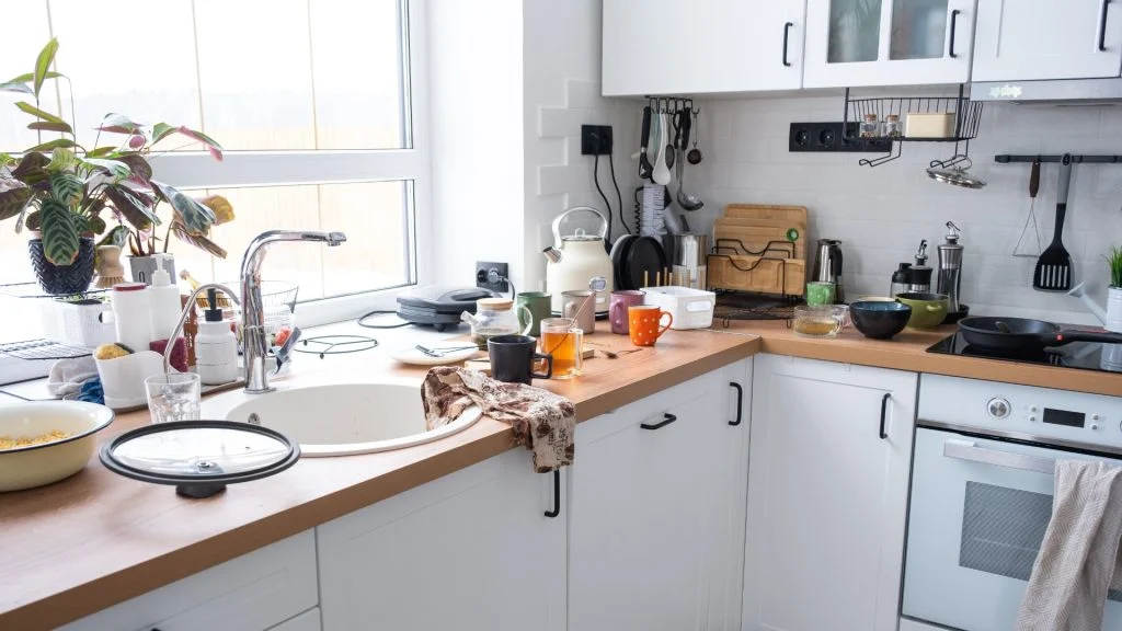 6 Common Kitchen Mistakes That Lead to Clutter – and How to Fix Them