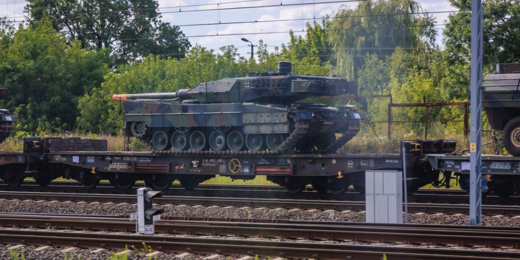 “Ukraine’s Secret Weapon: The Whisper-Quiet Power of Leopard Tanks”