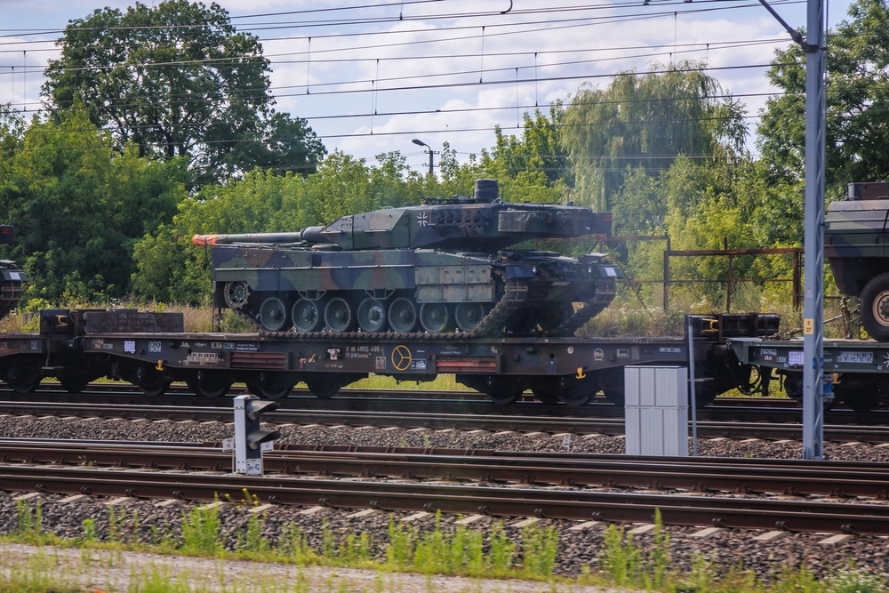 Germany Sends Additional Leopard Tanks and Weapons to Ukraine