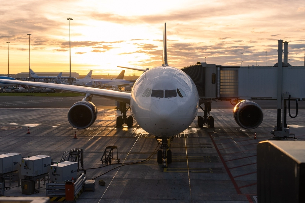 Damaged plane takes off unnoticed as crew misses critical signs