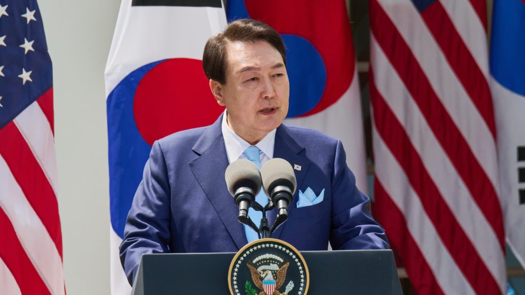 Investigators Fail to Detain President After Standoff