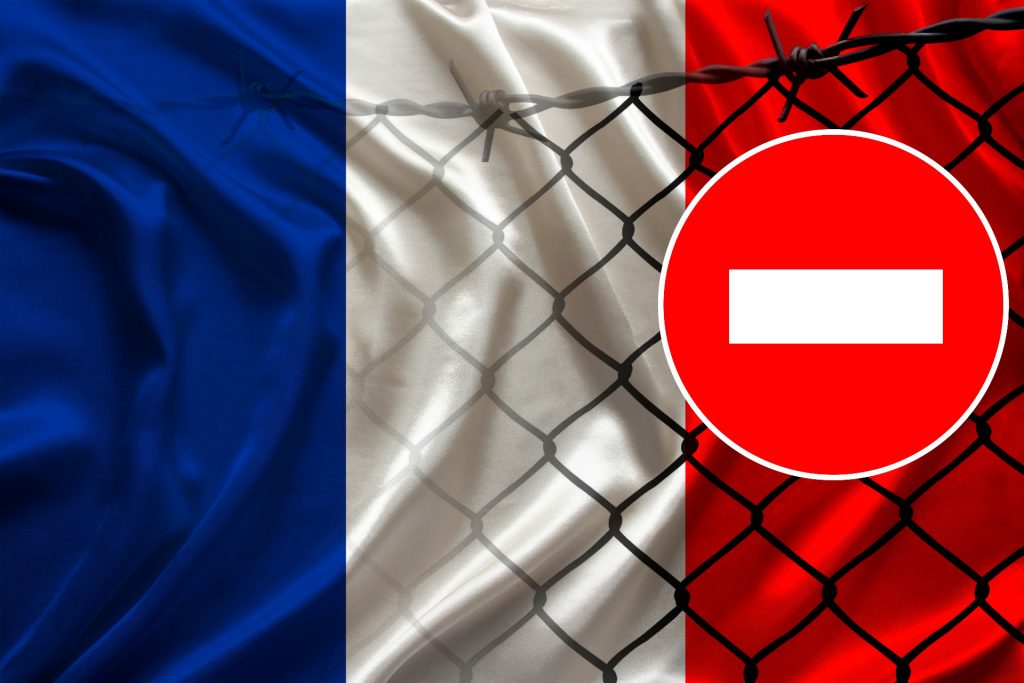 French Budget Talks in Crisis After PM’s Immigration Remarks