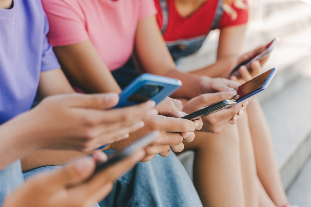 Australia Moves to Ban Social Media for Kids Under 16