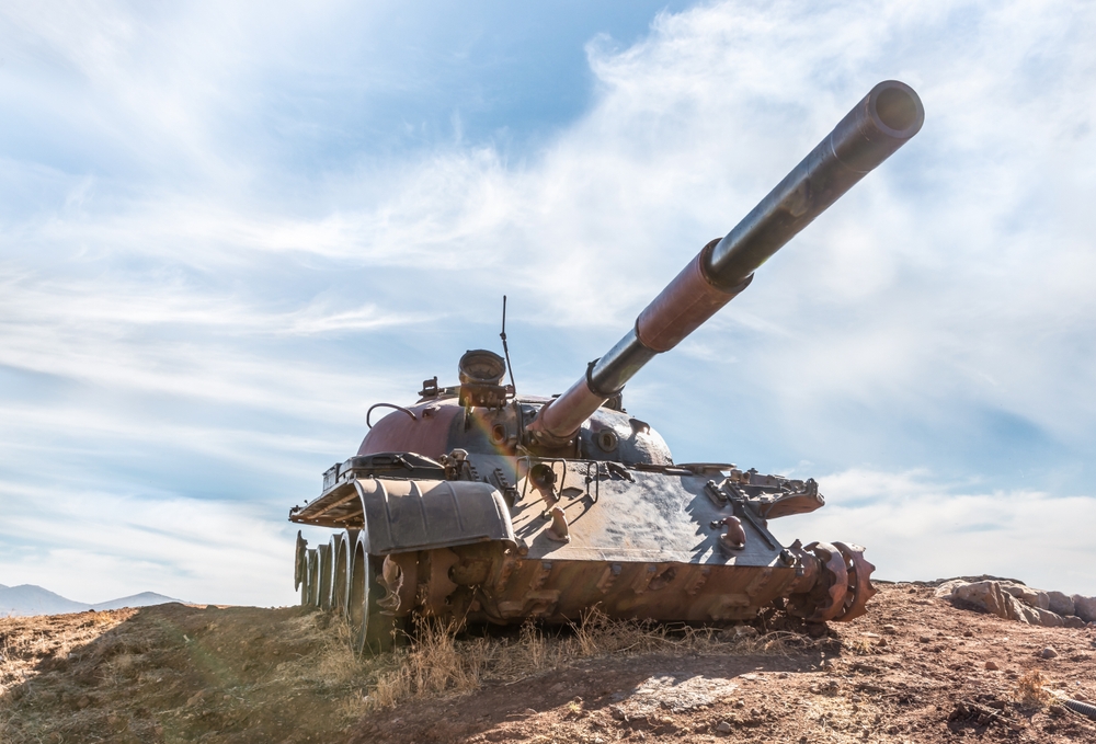 New Aid Package to Ukraine: Tanks, Weapons, and Air Defense