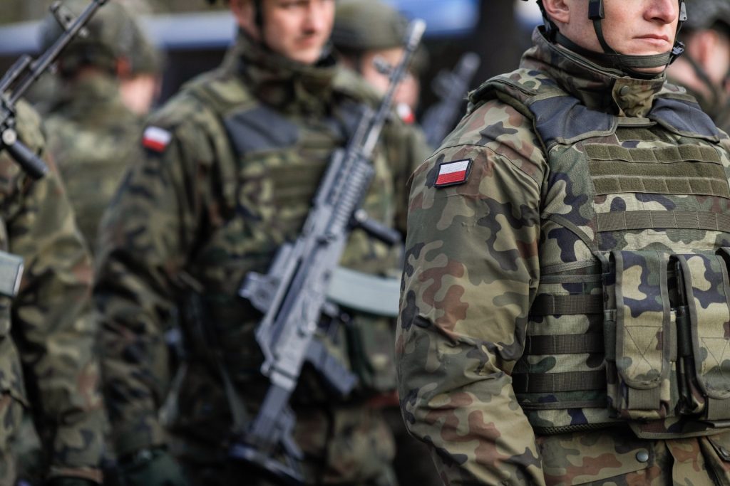Poland Says It Can Only Hold Off Russian Invasion for 2 Weeks