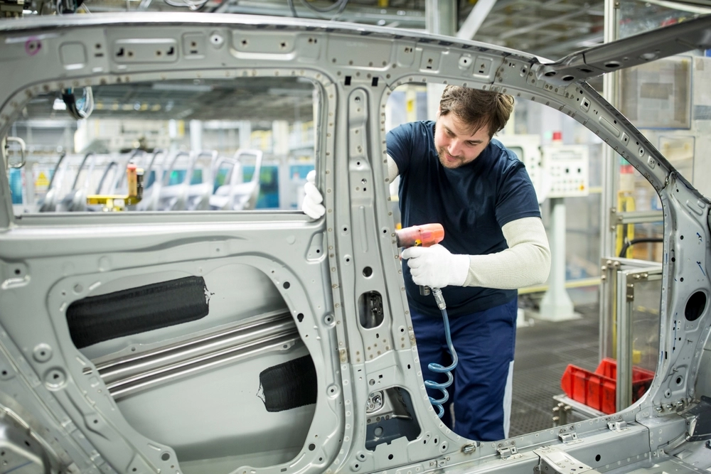 Auto Giant Forced to Shut Down Production at Detroit Factory