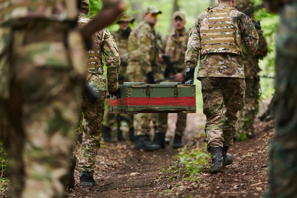 Russia Scrambles to Fortify Kursk Border, Offers $4,000 to Dig Trenches