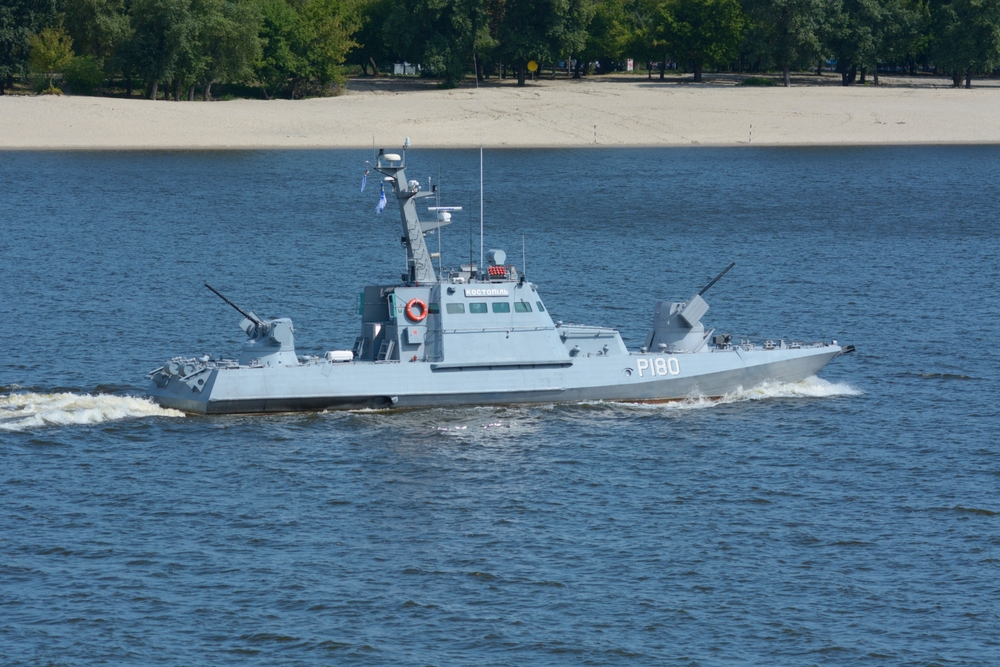 Russian Soldiers Sabotage Their Own Boats to Avoid Dangerous Dnipro Missions