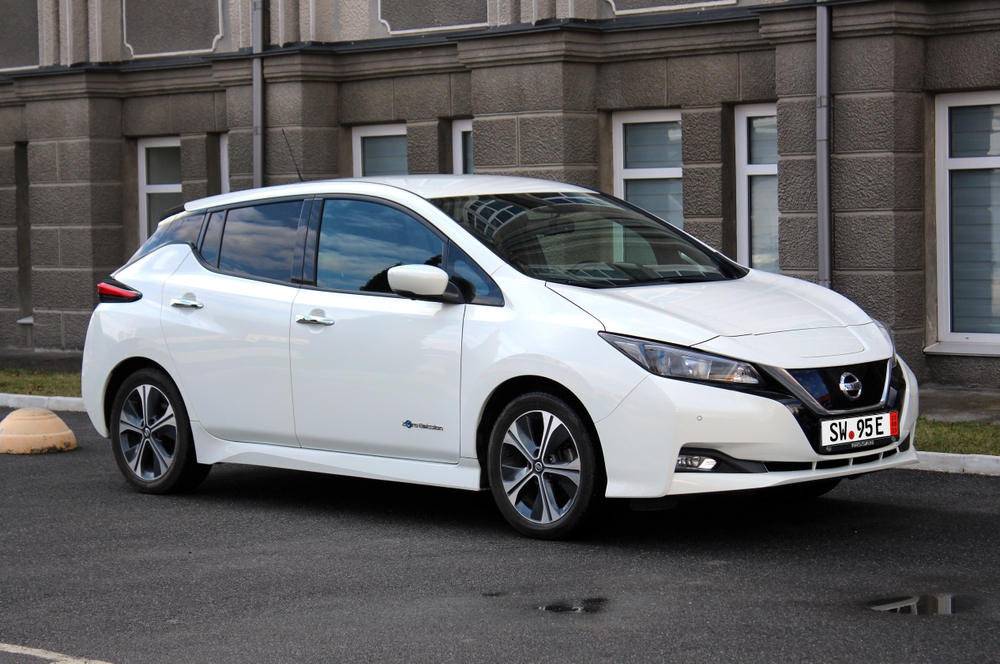 Annoying Bug Means Christoffer’s Electric Car Refuses to Stay Quiet