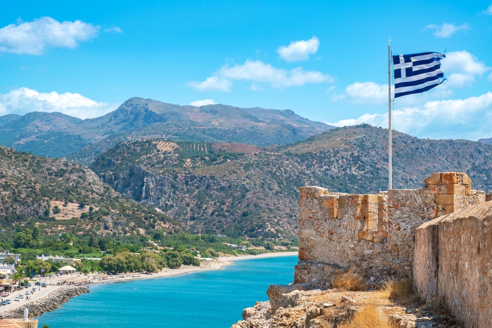 Earthquake Hits Turist Island in Greece, Waking Residents from Sleep