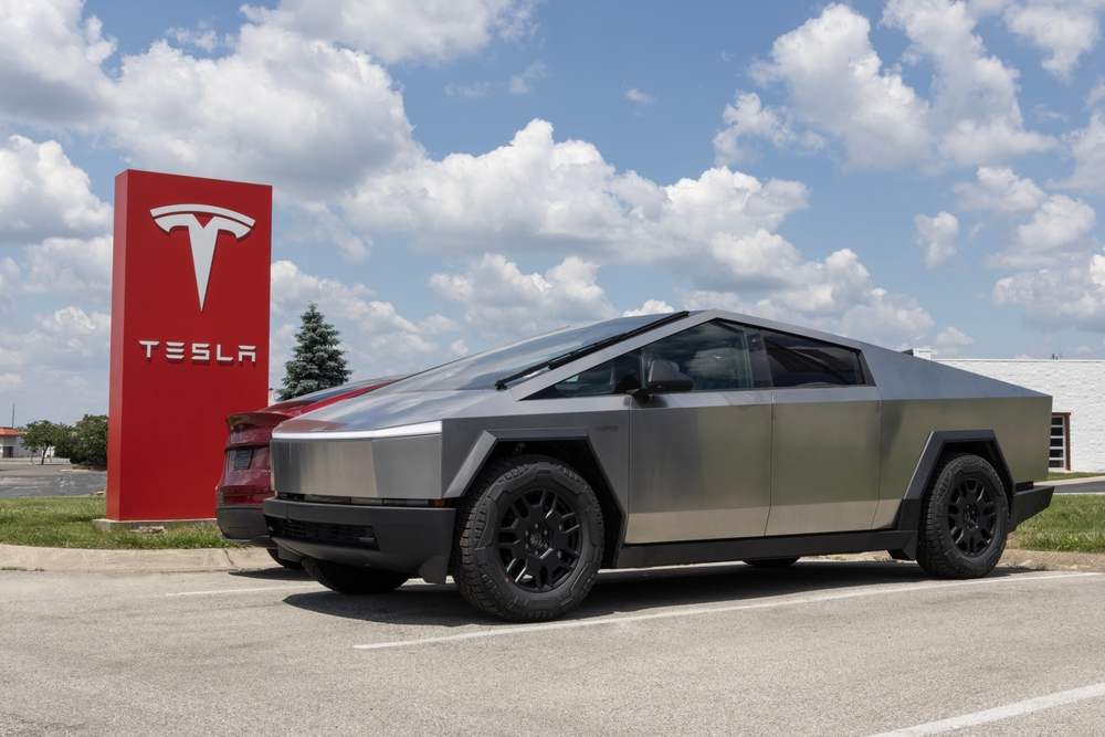 Tesla Pauses Production, Workers Left Wondering Why