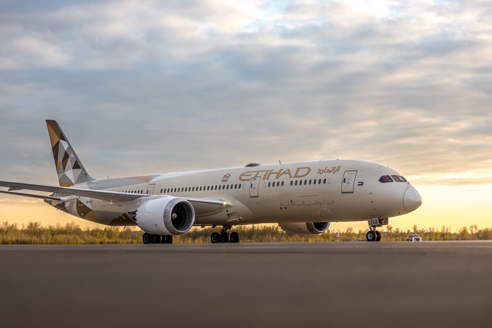 Quick-Thinking Pilot Avoids Catastrophe in Melbourne