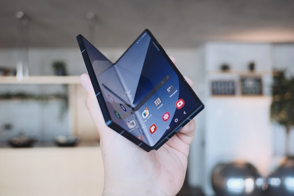 Samsung Blames Non-Official Accessories for Galaxy Z Fold 6 Durability Issues