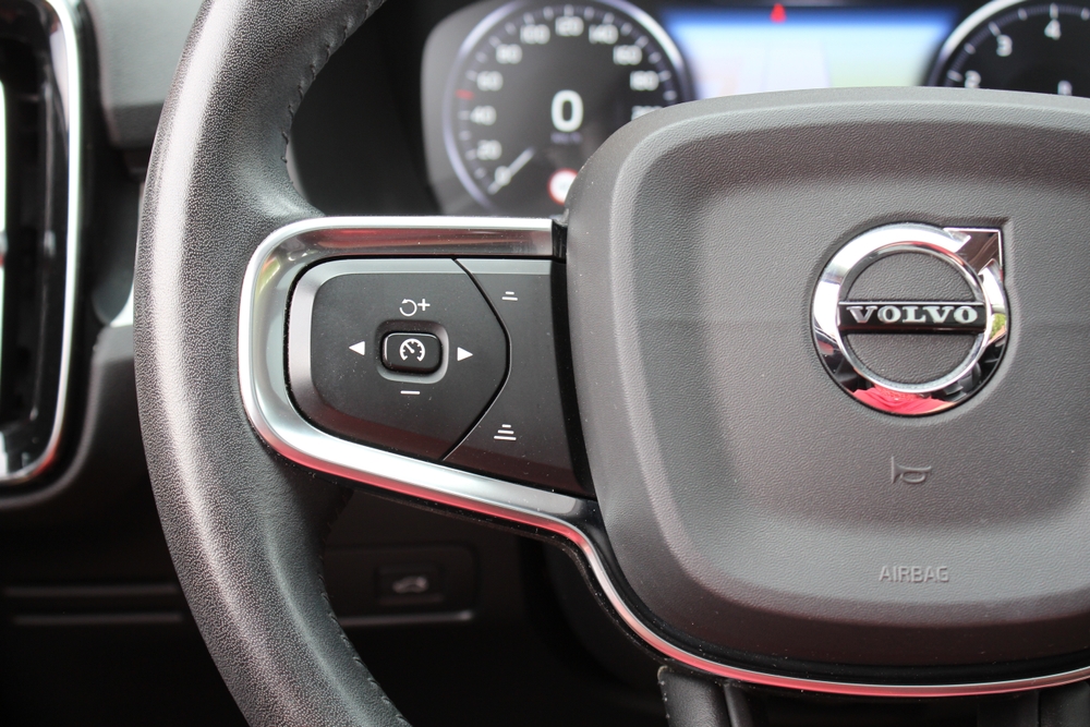 Volvo Confirms Lidar Sensor in New Car Model Can Damage iPhone
