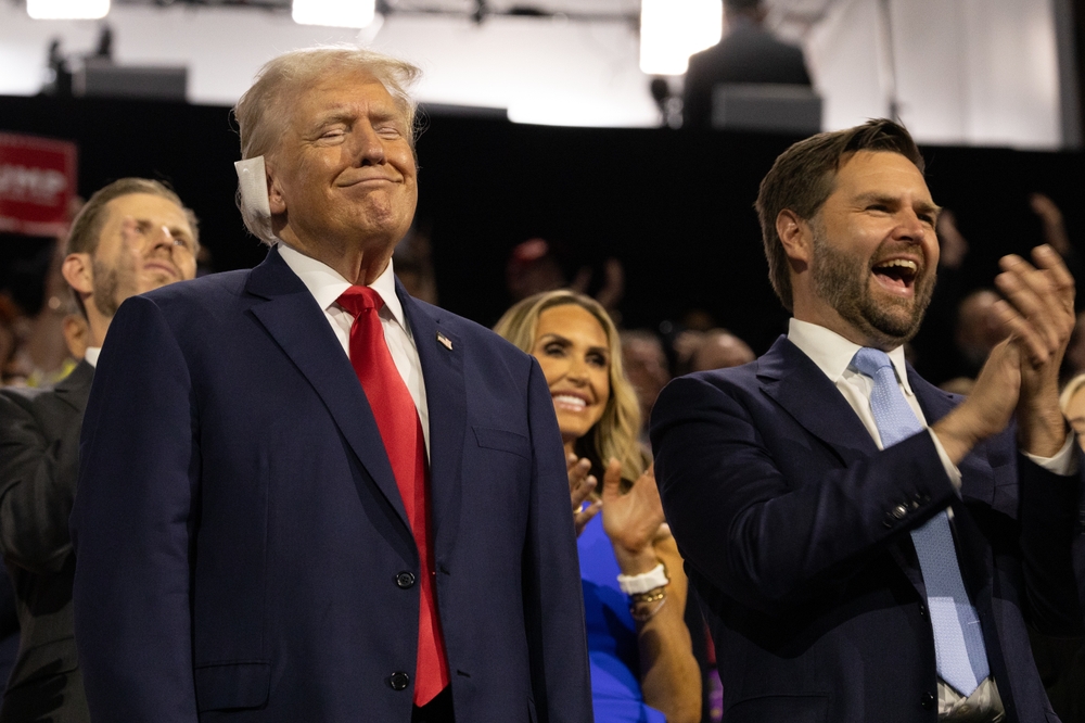 Photo of JD Vance in Drag  Creates Political Firestorm