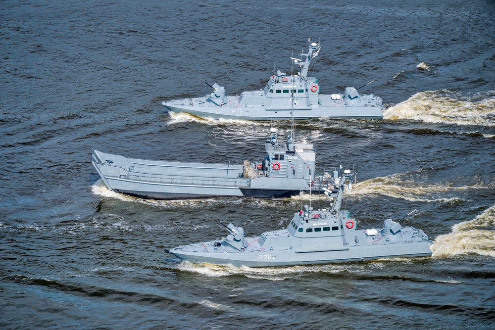 Ukrainian Navy Uses VAMPIRE System to Intercept Russian Missile