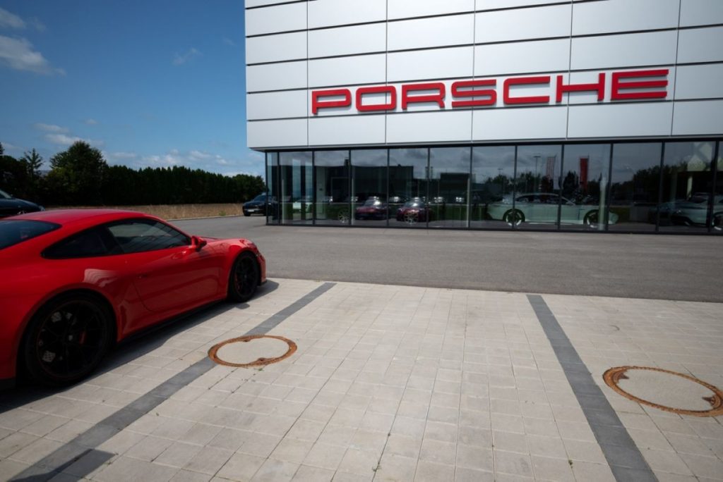 8,000 Jobs on the Line as Porsche Grapples with Sales Decline