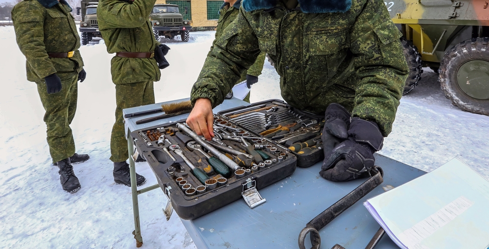Polish Diplomat Confirms Secret Weapon Repairs for Ukraine
