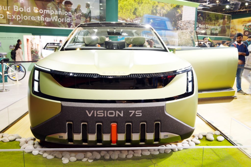 Amidst EV Troubles: Skoda Unveils Seven-Seat Electric SUV with 600 km Range
