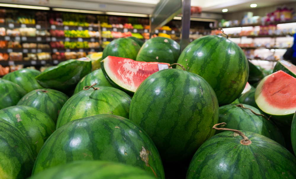 Tips for Choosing the Perfect Watermelon at the Supermarket