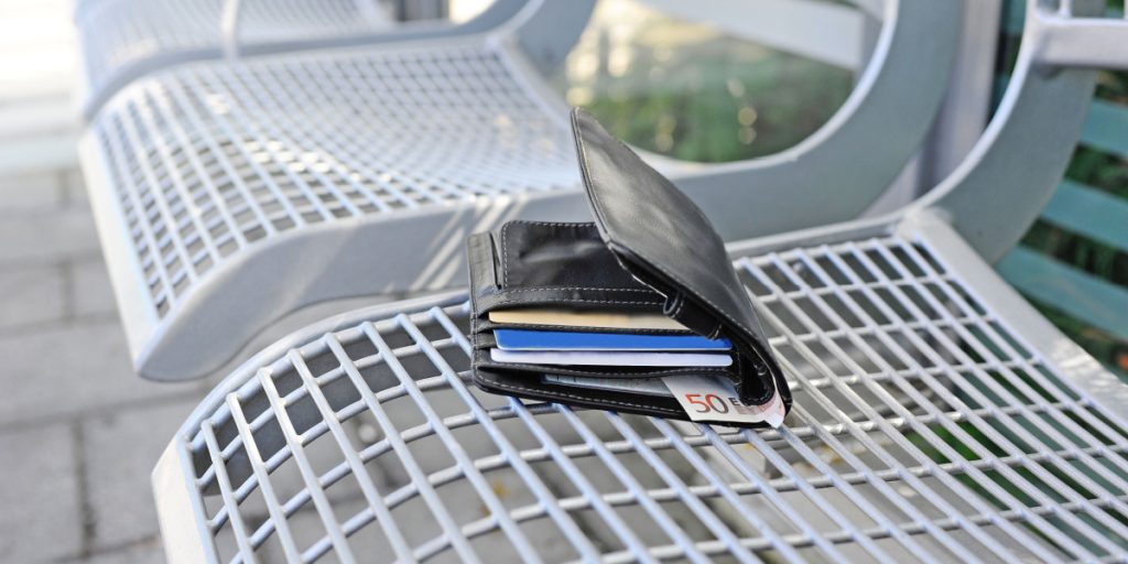 Two Officers Find a Lost Credit Card: Their Actions Are Unforgivable
