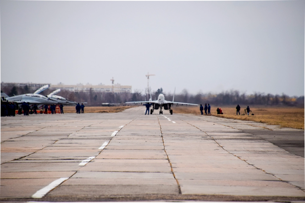 Ukrainian Drone Strike Inflicts Major Damage on Russian Morozovsk Airbase