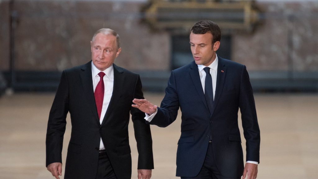 Macron: Russia Has No Say in Ukraine’s Right to Host Allied Forces