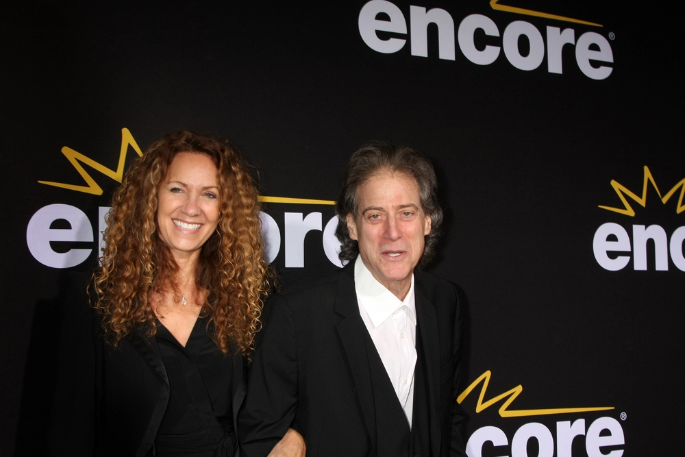 Curb Your Enthusiasm Star Richard Lewis Dies at 76