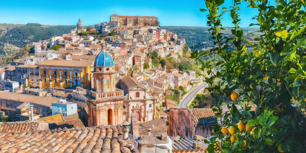 Buy a House in Italy for €1: Town Now Attracts Residents from Around the World