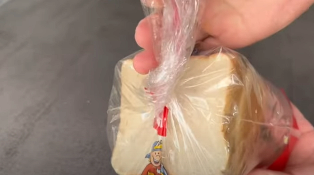 96% of people are doing it wrong: This is how you should pack your bread