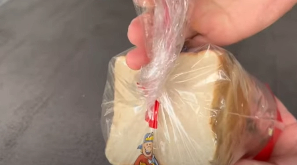 96% of people are doing it wrong: This is how you should pack your bread