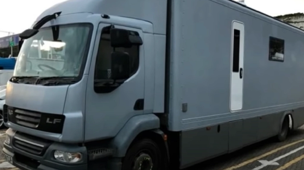 Martin and his girlfriend live in a simple truck, but wait until you see the inside