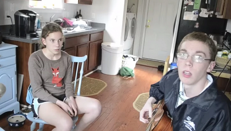 Mom films her shy kids: Just seconds later, you’ll get goosebumps