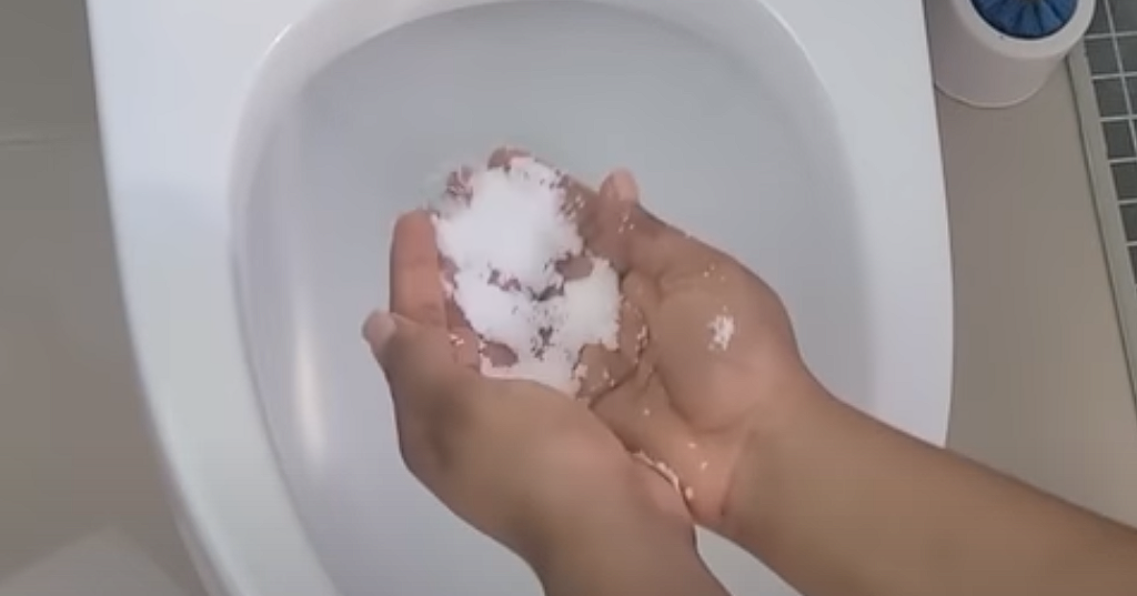 A plumber’s secret: Why you should put salt in your toilet