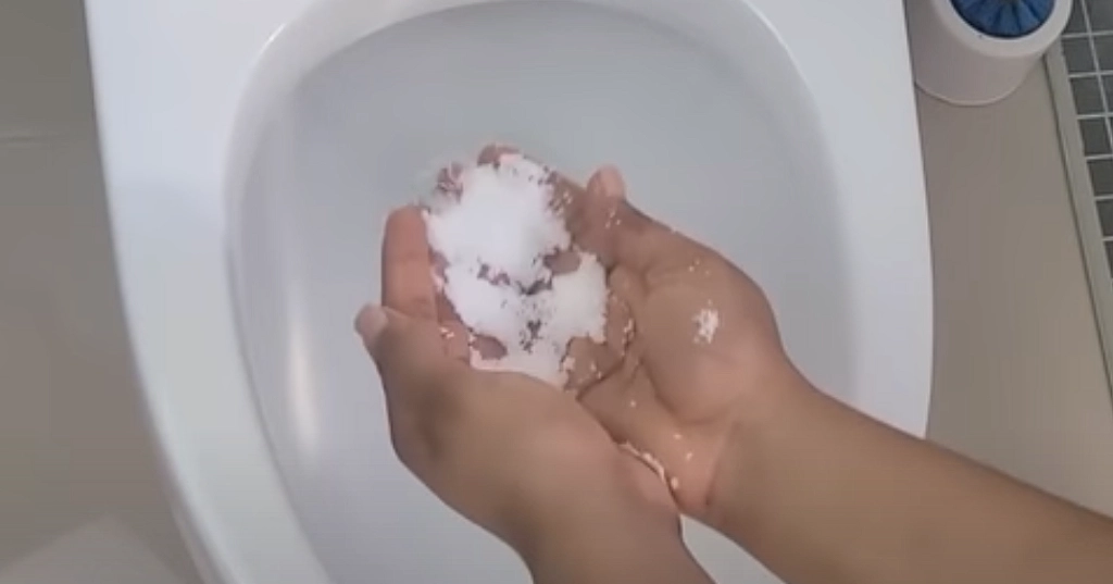 A plumber’s secret: Why you should put salt in your toilet